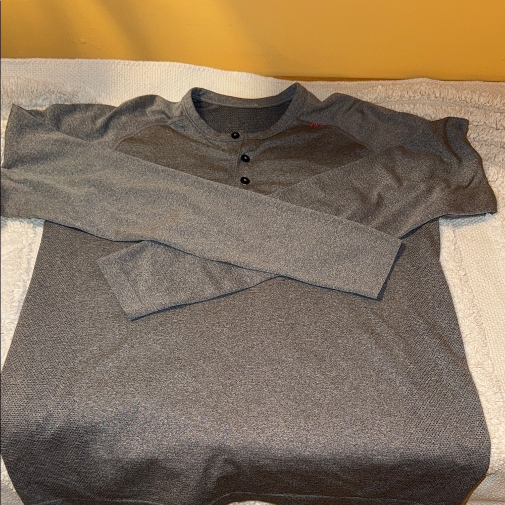 lululemon athletica Charcoal Long Sleeve Henley - Picture 2 of 6